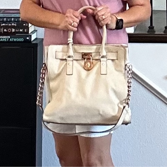 Michael Kors bag & wallet - Picture 13 of 16